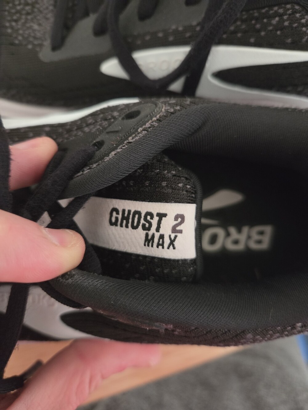 Womens Brooks Ghost Max 2 - Picture 5 of 6